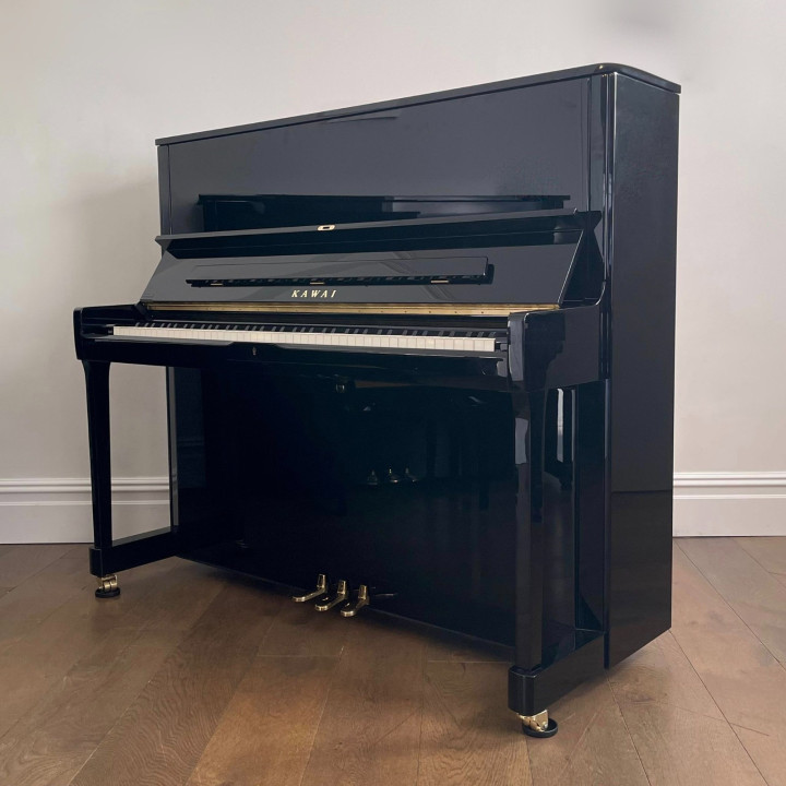 PIANO VERTICAL KAWAI K 500, NEGRO PULIDO ( GAMA PROFESIONAL)